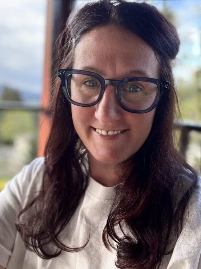 claire glasses